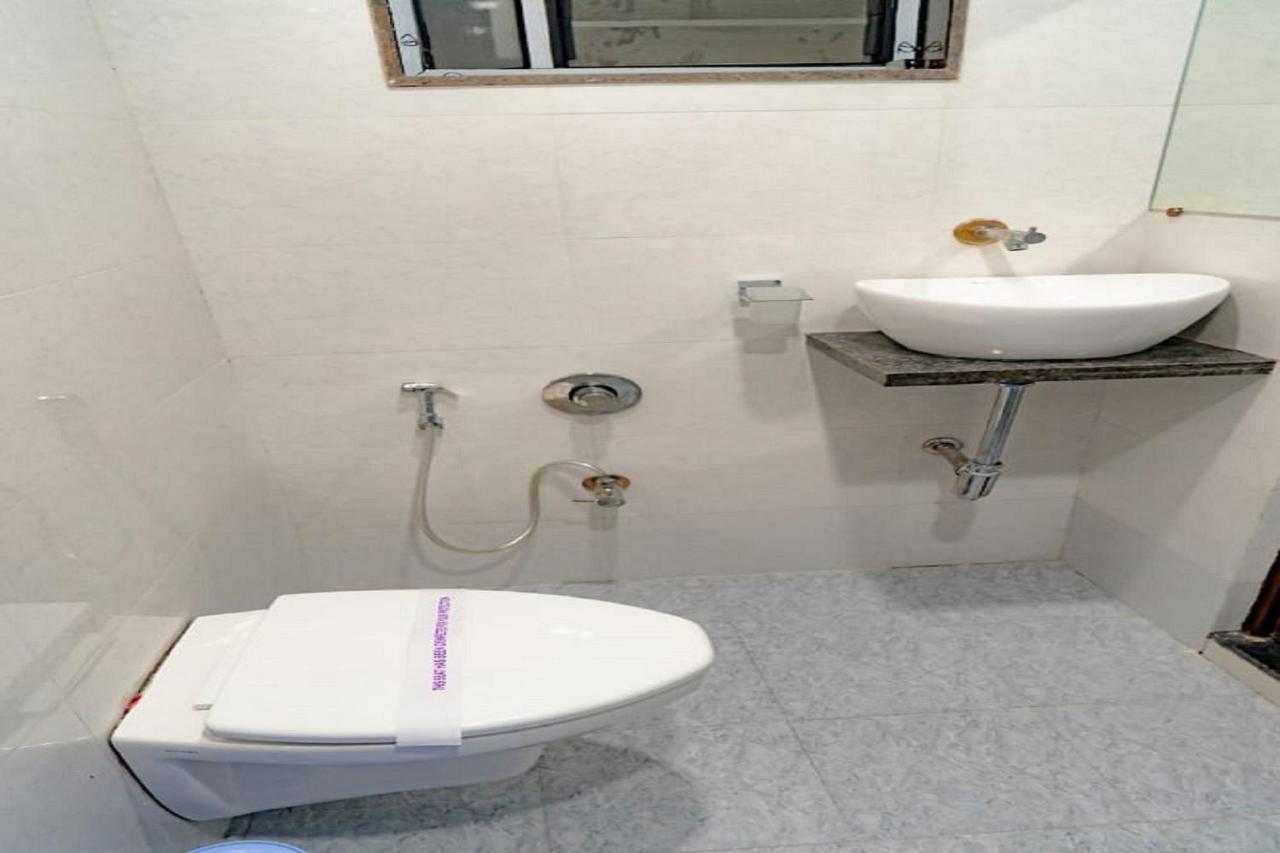 Kalol Hotel Embassy מראה חיצוני תמונה